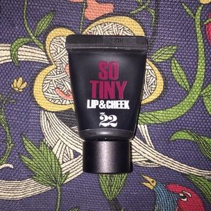 So Tiny lip and cheek